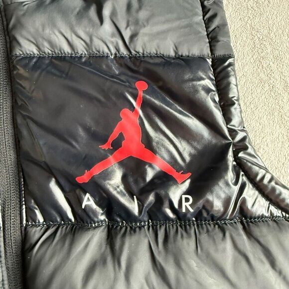 Air Jordan Boys Hooded Zipper Puffer Vest - Picture 4 of 11